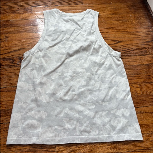 Fabletics Tank Top - Picture 2 of 3